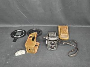 lot 120 image: Vintage Yashica-A Dual Lens Medium Format Camera with Accessories