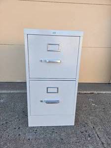 lot 33 image: 2-Drawer File Cabinet - Metal, Lockable, White Finish