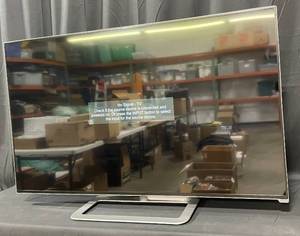 lot 4 image: Vizio 55 Flat Screen TV w Remote - untested