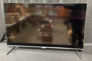 lot 5 image: TCL 55 Roku Screen TV Model 55R635 w Remote