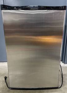 lot 8 image: Magic Chef 3.5 Cu. Ft. Compact Refrigerator - Stainless Steel Finish