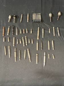 lot 72 image: Assortment of 52 Screwdriver Bits and Extensions