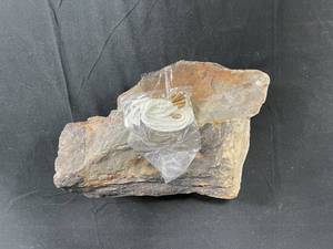 lot 164 image: Vintage Decorative Stone with Metal Disc and String Bundle