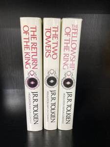 lot 184 image: Set of 3 J.R.R. Tolkien Books - The Fellowship of the Ring, The Two Towers, The Return of the King