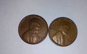 lot 386 image: Lincoln WHEAT One Cent Penny (2). Years 1945,56.