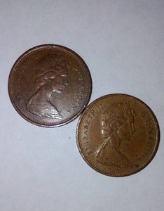 lot 402 image: Canada 1967 CENTENNIAL One Cent  Penny (2).