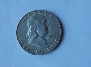 lot 442 image: Franklin 1952 Half Dollar.