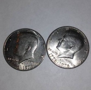 lot 555 image: Kennedy 1776-1976 HALF Dollar BICENTENNIAL Coin (2)