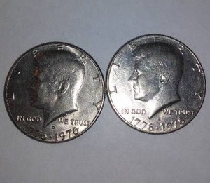 lot 560 image: Kennedy 1776-1976 HALF Dollar BICENTENNIAL Coin (2)