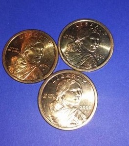 lot 574 image: SACAGAWEA 2000 Gold One Dollar Coin (3)