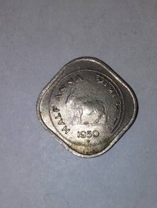 lot 629 image: INDIA HALF ANNA Rare BULL Coin 1950.