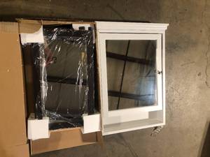Lot of Assorted Bathroom Medicine Cabinets with Mirrors Various Models and Conditions  Customer Returns See Pictures