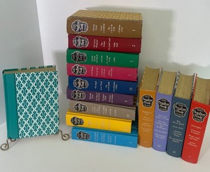 lot 6 image: Readers Digest Best Loved Books Set Lot of 14 Bright Colors