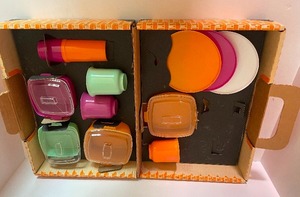 lot 46 image: Vintage Retro Andy Gard Toy Picnic Set with Original Cardboard Picnic Box Suburban Toys 1960s-70s