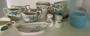 lot 62 image: Vintage Nippon Hand Painted China Set Incomplete