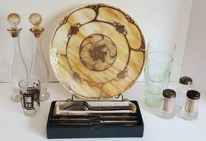 lot 87 image: M. Malone Signed Art Glass Plate CaramelKokomo Gold Filigree and Uranium Glass Set