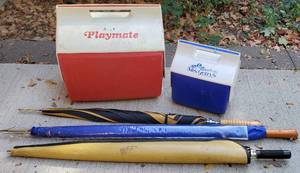 lot 111 image: Umbrellas and Coolers Lot