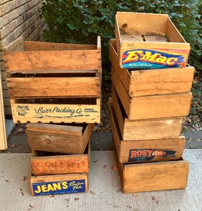 lot 107 image: Lot of 12 Vintage Fruit Crates Wooden