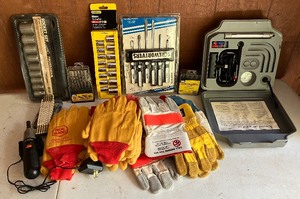 lot 162 image: Tire Repair Kit and Handy Items lot