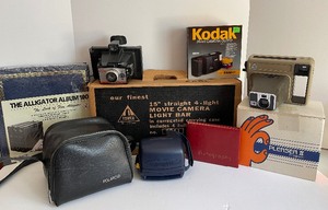 lot 145 image: Vintage Movie Camera with Lightbar and Camera Lot