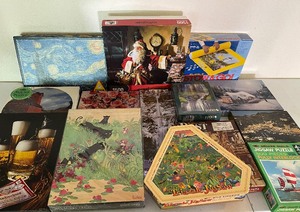 lot 175 image: Lot of 14 Puzzles