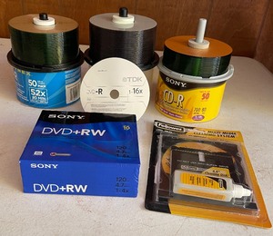 lot 170 image: Recordable Media LOT - Sony DVDRW NIB, DVD-R, 3.5 Cleaning System
