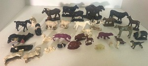 lot 253 image: Vintage Hard Rubber Farm Animals Figurines