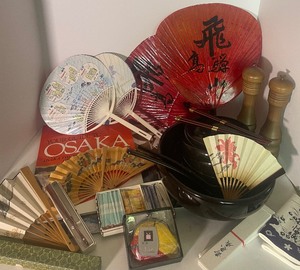 lot 267 image: Vintage Japan- Bowls, Chopsticks, Hand Fans, Salt & Pepper Shakers, Guide to Osaka