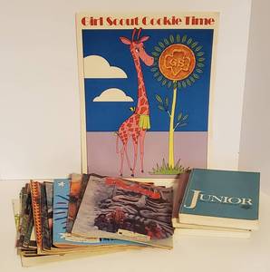 lot 285 image: Vintage Girl Scout LOT- Daisy Magazines and Handbooks