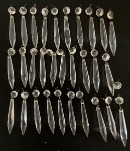lot 268 image: 30 Glass Teardrop Chandelier PrismsCrystals