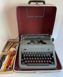 lot 217 image: Vintage Royal Typewriter and PenPencils with Advertisement