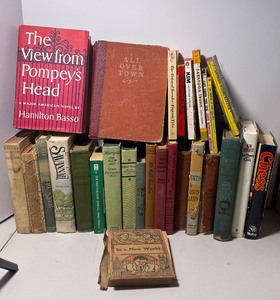 lot 278 image: Twenty-Eight Vintage Books