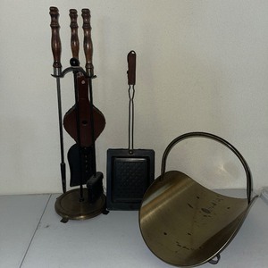 lot 248 image: Vintage Fireplace Toolset