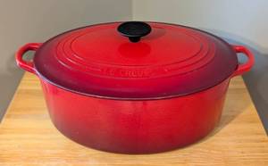 lot 13 image: Le Creuset Red Enamel Cast Iron Dutch Oven