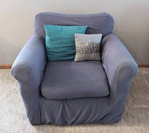 lot 32 image: Slipcovered Armchair