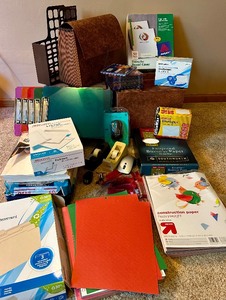 lot 63 image: Large Lot of Office Supplies