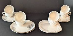 lot 127 image: Vintage Snack Plate Sets