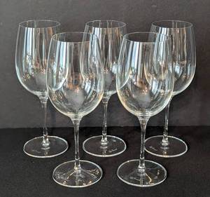 lot 99 image: Luigi Bormioli Wine Glass Set