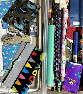 lot 85 image: Variety of Gift Wrap and Bags