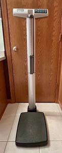lot 86 image: Healthometer Scale Model 500 KL