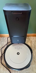 lot 87 image: Robot Roomba i Vacuum