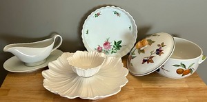 lot 118 image: Elegant Serving Pieces in White and Floral