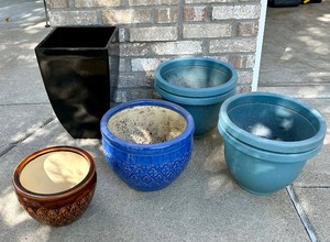 lot 123 image: Wide Variety of Outdoor Plant  Flower Pots in Various Materials