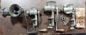 lot 7 image: 4-Universal Food Choppers (No. 331, No.1, No. 3, No. 72)