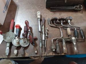 lot 39 image: Lot Of vintage Hand Drills