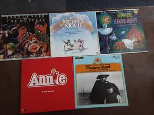 lot 45 image: 5-Collectible Vinyl Record Albums