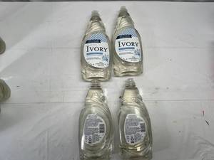 lot 64 image: MM. 4x 24oz Ivory Dish Soap-Classic Scent