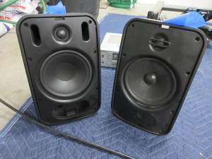 lot 1 image: MARINER OUTDOOR SPEAKERS