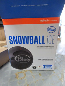 lot 17 image: LOGITECH BLUE SNOW BALL ICE MICROPHONE - NEW IN OPEN BOX