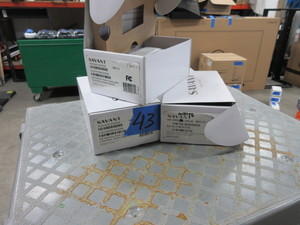 lot 43 image: SAVANT AUXILLARY CONTROL SWITCHES AND KEY PAD  - NEW